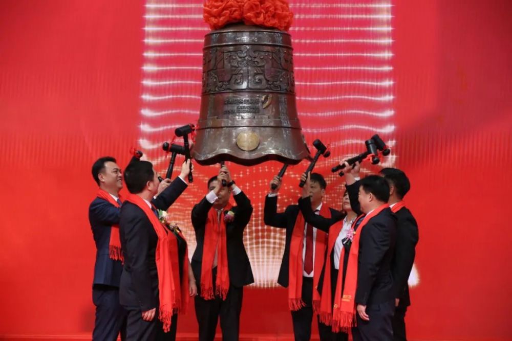 欢乐家上市,市值140亿
