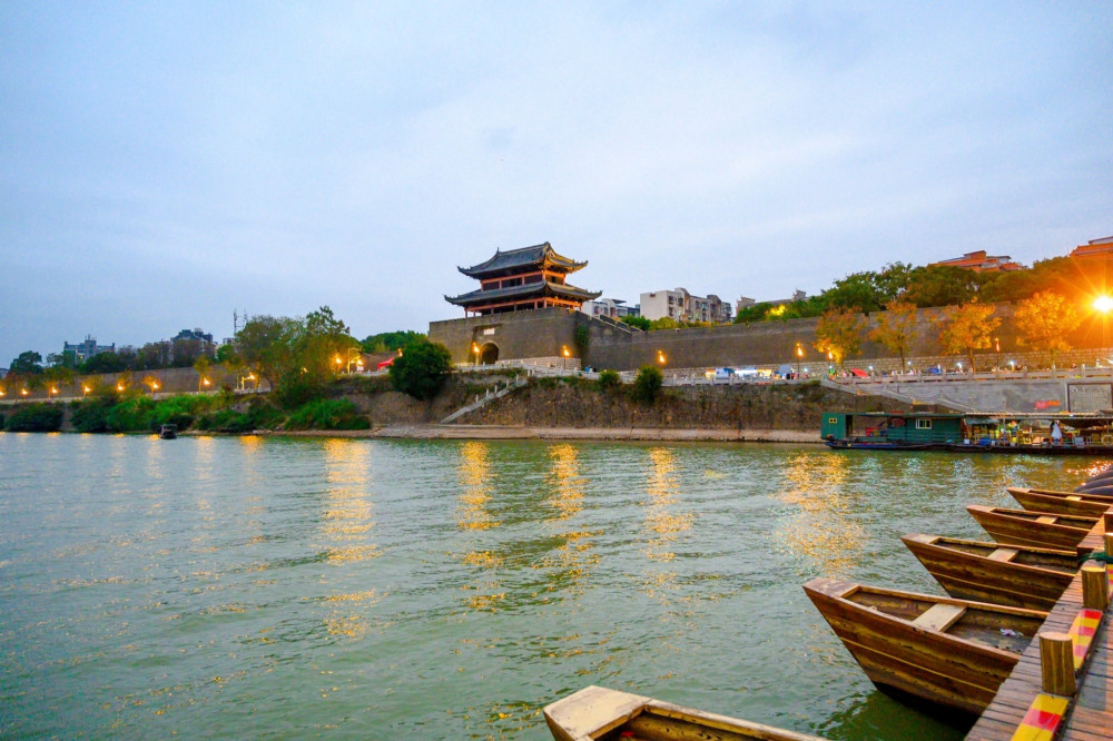 赣州宋朝遗迹众多,"古浮桥"是其一绝,迄今以800多年历史