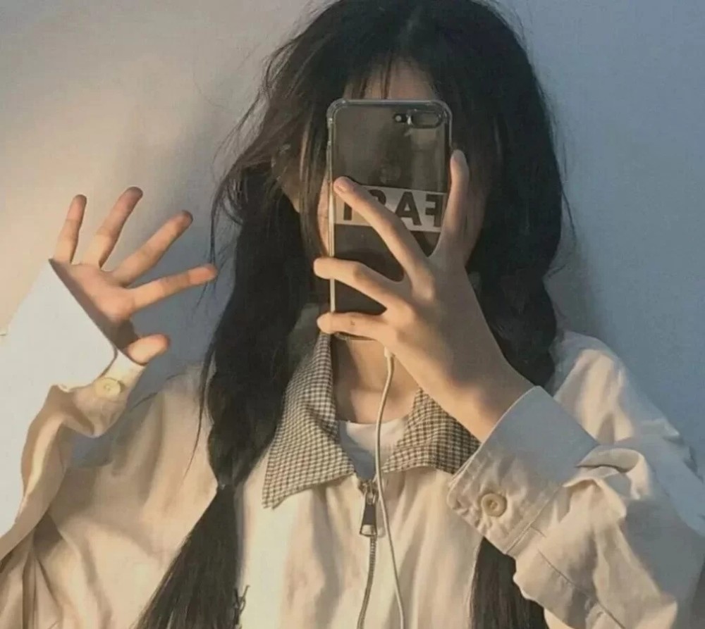 ins超火不露脸女生头像