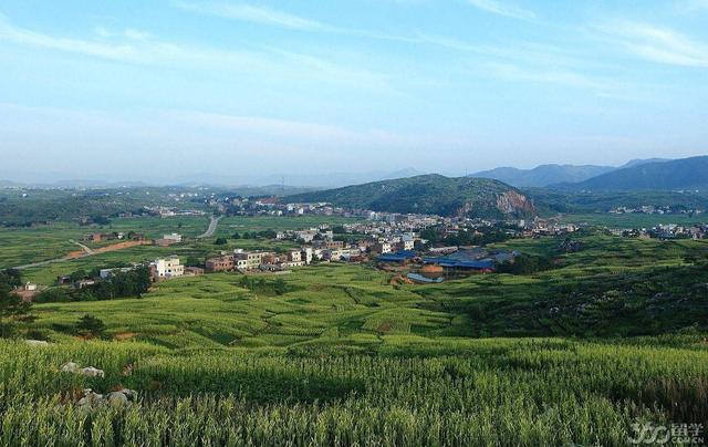 中国黄花之乡将军之乡祁东县有两座火车站迎接远方游客