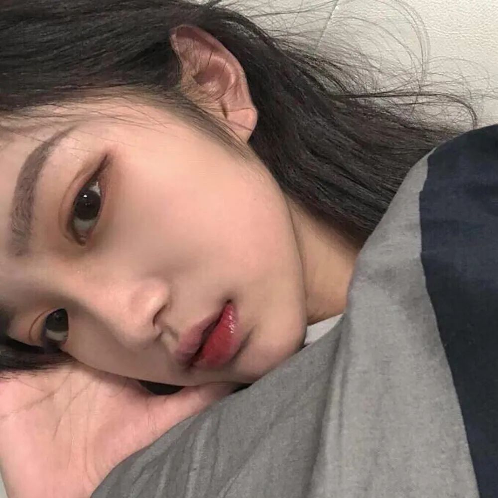 女生头像|我喝过很多种奶茶