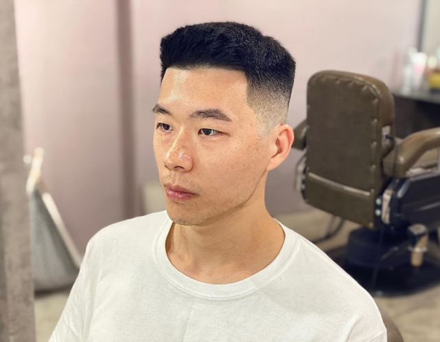 男士过了30岁别乱剪发型,试试这些"轻熟帅气"造型,又
