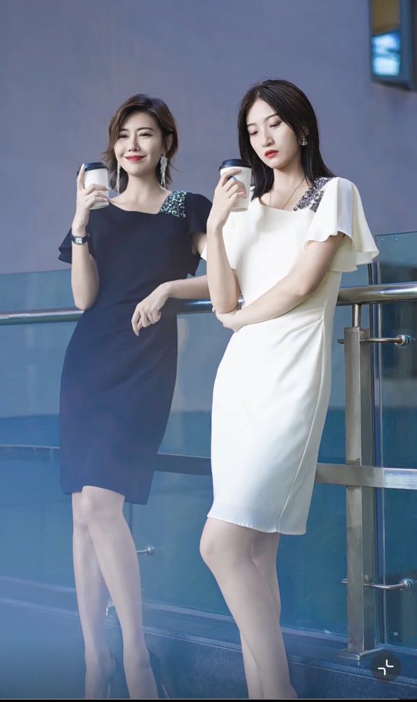人均白富美_酒店极品性感白富美(2)