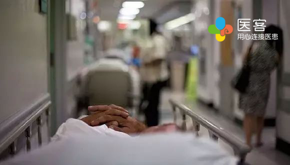 患者医院自杀身亡,擅自离院,医护是否应该担责?