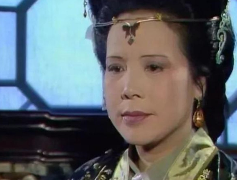 贾赦为什么满屋小老婆还想娶?因为他有一个这样的大太太!
