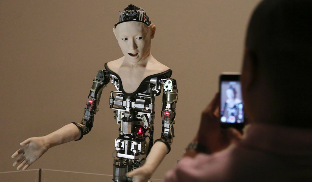 在未来,人会拥有机器人仆人或朋友吗?