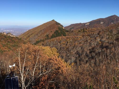 滦平县境内山峦叠嶂,雄伟壮观,远足旅行的好地方