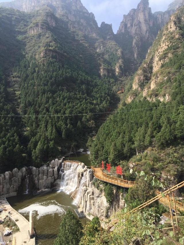 易县被评为"国家全域旅游示范区",有清西陵,狼牙山等知名景区