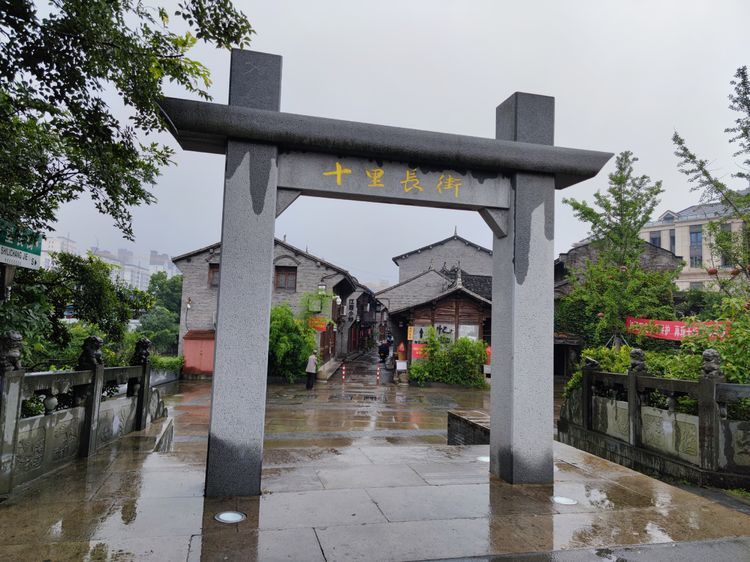 逛海门老街走十里长街在台州市区里遇见的旧时光清幽恬静