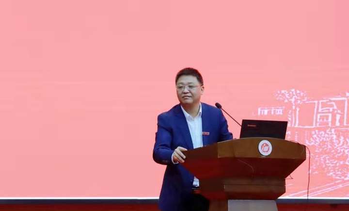 名校长高考寄语—丽水中学校长范寿仁:去看见世界,也被世界看见