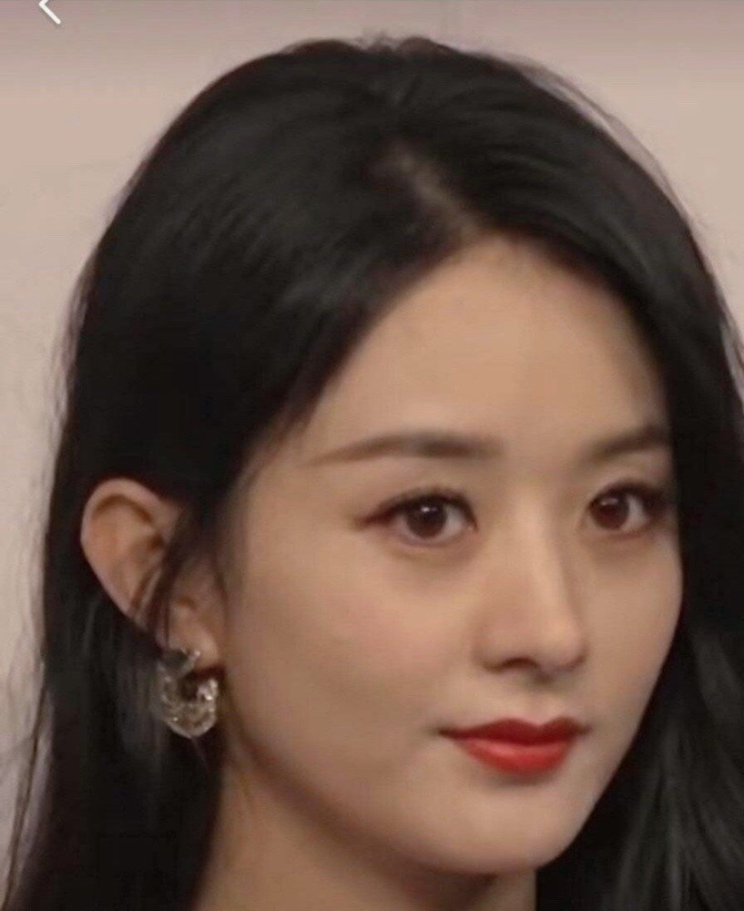女明星怼脸图最直接了年轻真好脸小真好