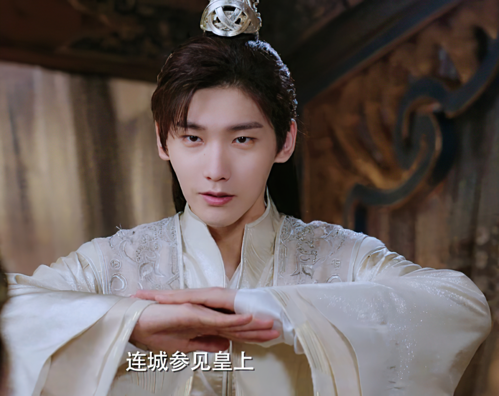 双世宠妃3:女皇并非曲香檀,另一重身份让墨连城后怕,注定进宫为后