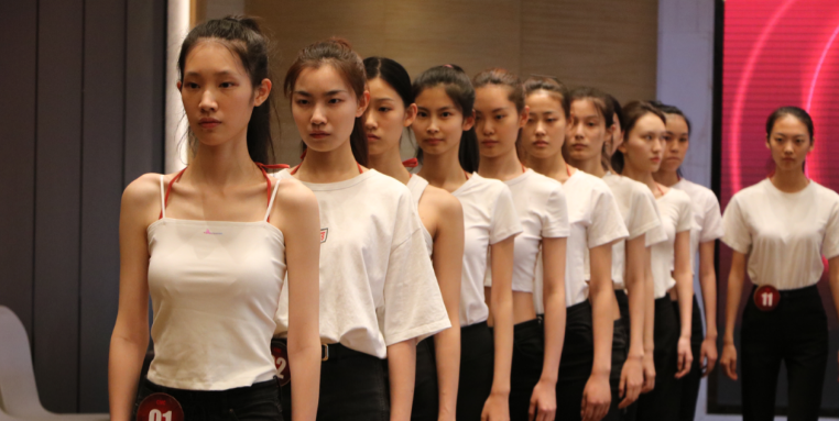 2021中国职业模特大赛走进"美丽青城 草原都市"