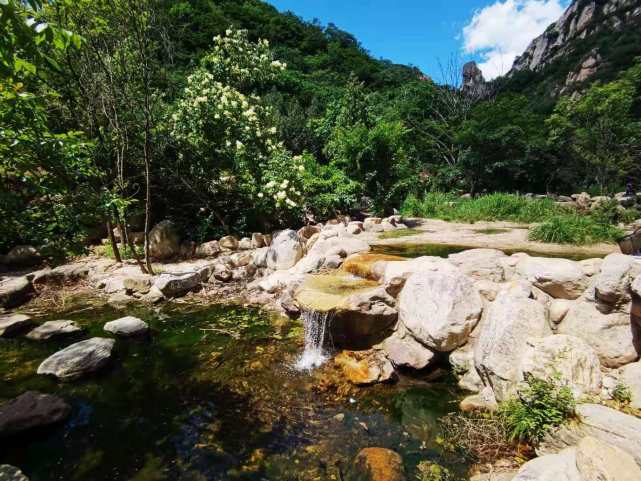 北京百泉山风景区,水美山秀草木丰茂,盛夏避暑老少皆宜