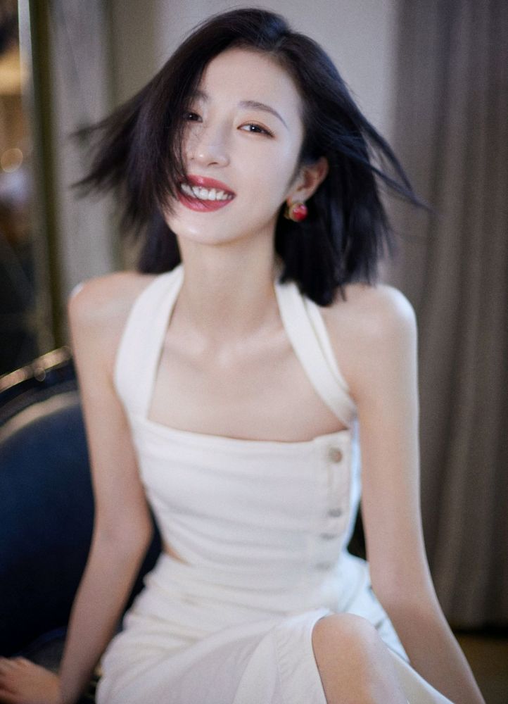周雨彤#你笑起来真好看,就像花一样美丽!