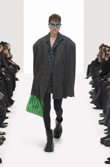 balenciaga2022时尚大秀 环球网 2021-06-07 09:18:24