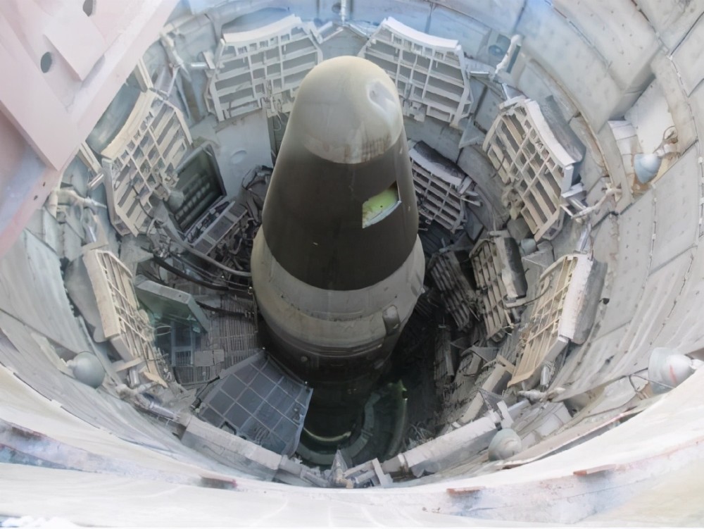 美国的核导弹主要都是由陆基弹道导弹作为载体,但作为载体的民兵3导弹