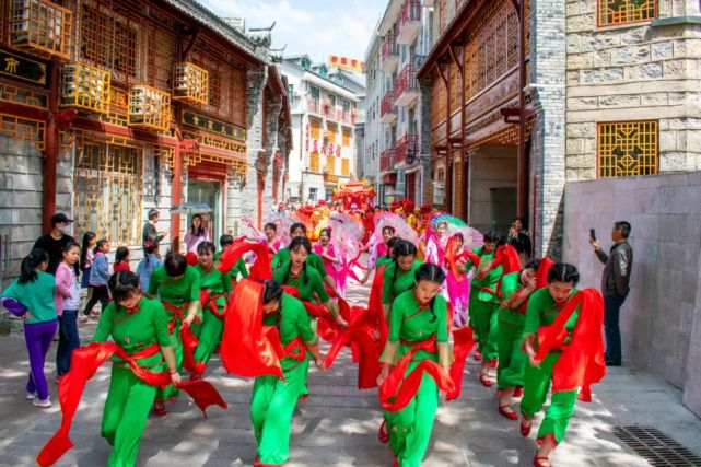 一举高“粽”丨高考毕业生免门票畅游鸡公山，放粽去旅行，还有大奖等你来哦