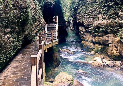 重庆旅游必去的十大景点—万盛黑山谷#低音号旅游|黑山谷景区|重庆