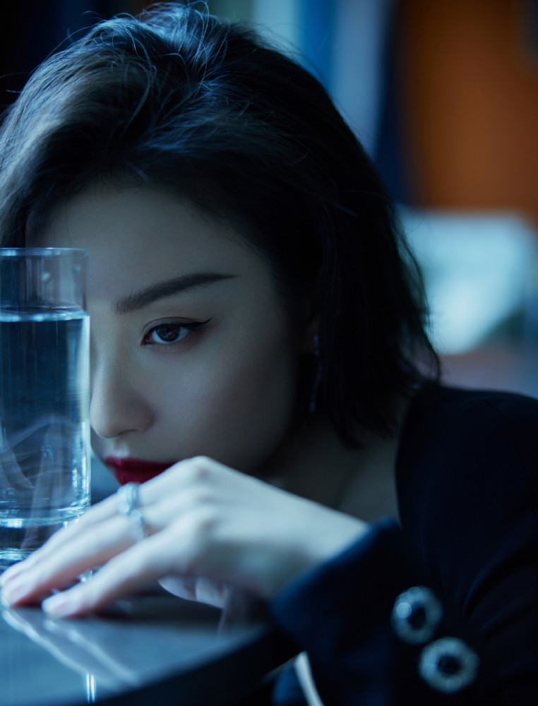 倪妮短发小姐姐,可爱又性感,知性小姐姐,风格酷飒,欧美穿搭,用帅气来