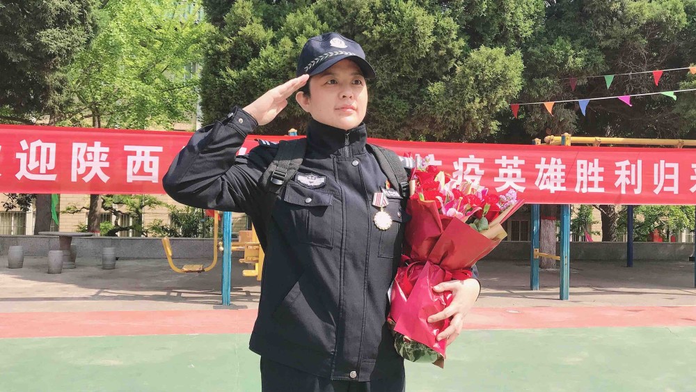 陕西省女子监狱二级警长赵楠:热血写大爱