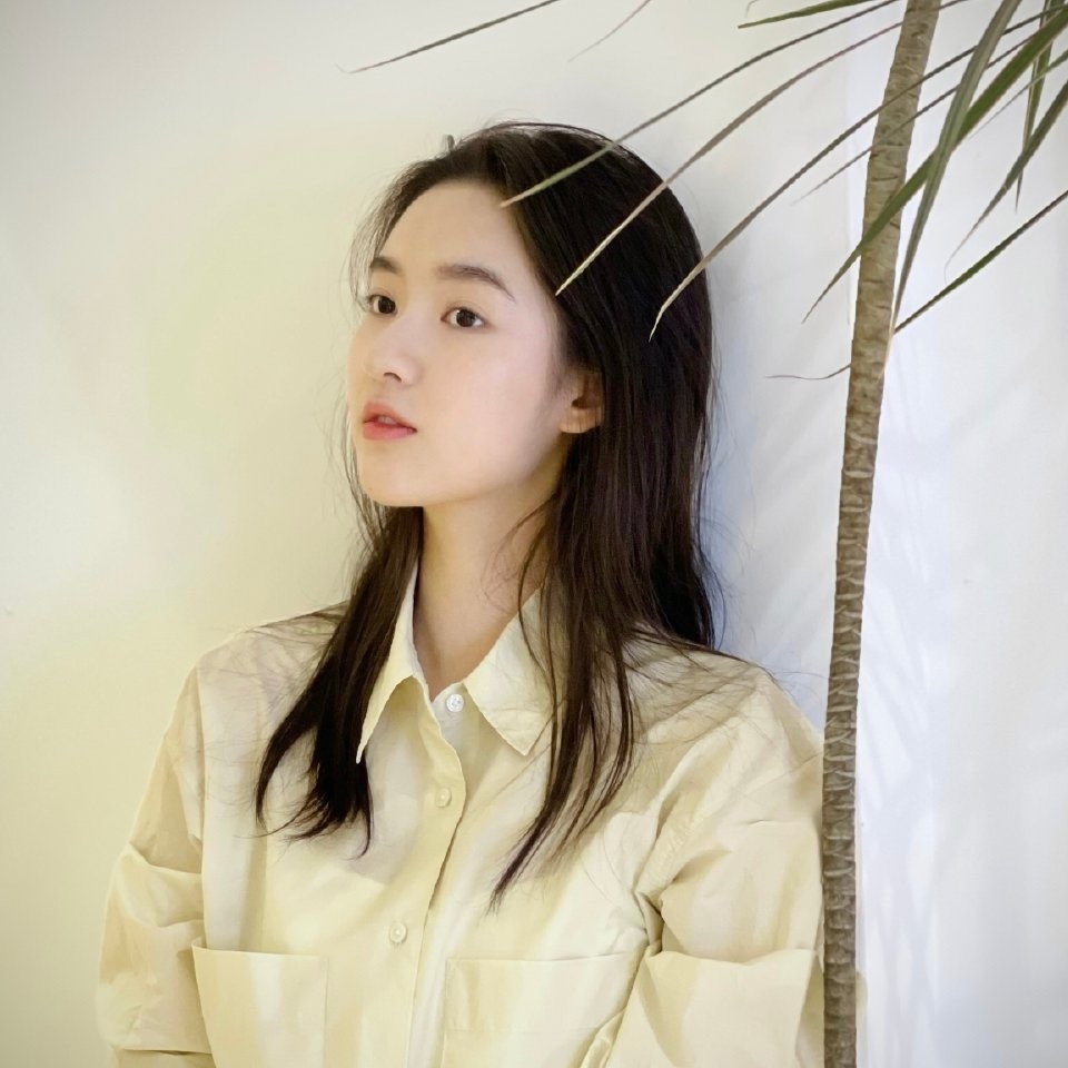 头像壁纸|邓小琪"王玉雯":早知道人间这么疾苦,我们当初就不应该下凡.