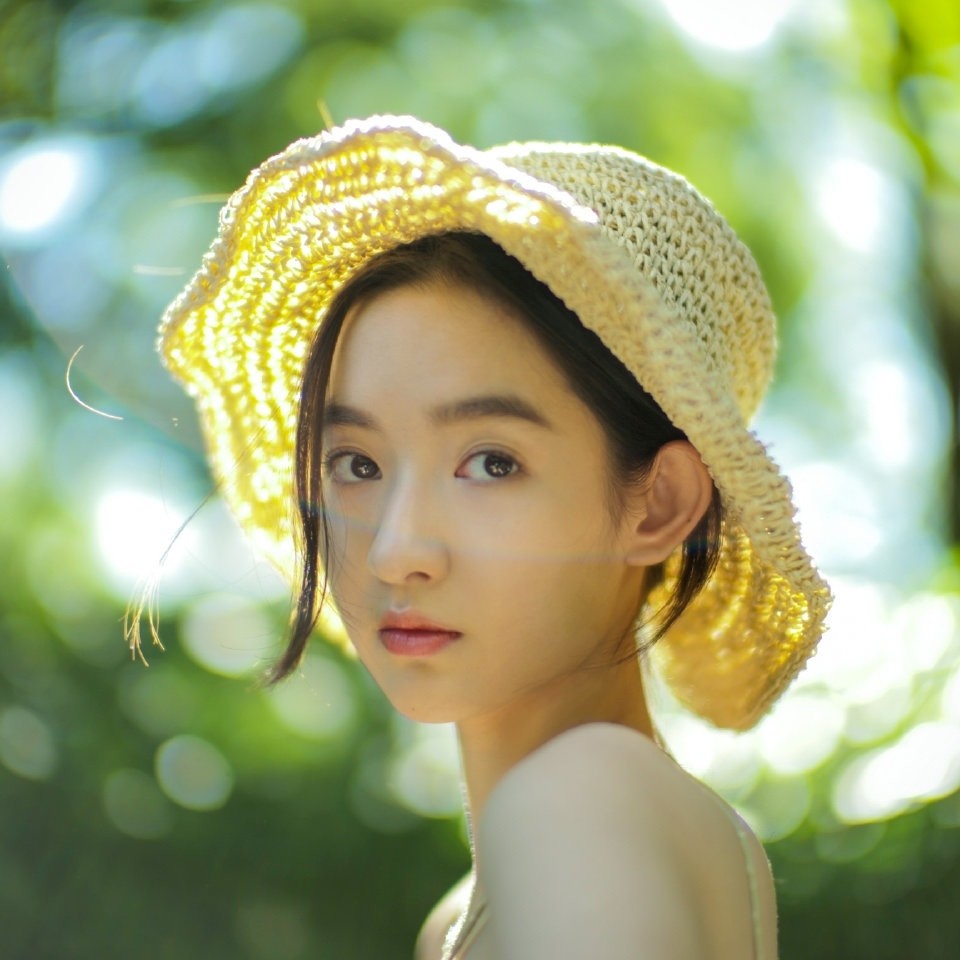 头像壁纸|邓小琪"王玉雯":早知道人间这么疾苦,我们当初就不应该下凡.
