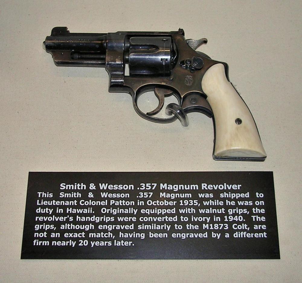 357m27型马格南转轮手枪.