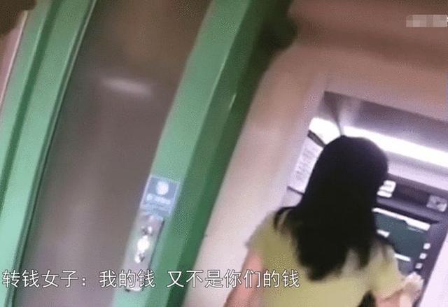 女生为钱脱内衣视频_女生内衣内裤半脱照片(3)