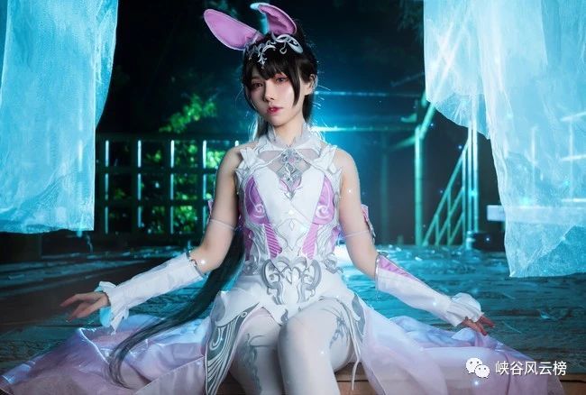 最美cosplay推荐:斗罗大陆 小舞五年之约,跳舞非常好看