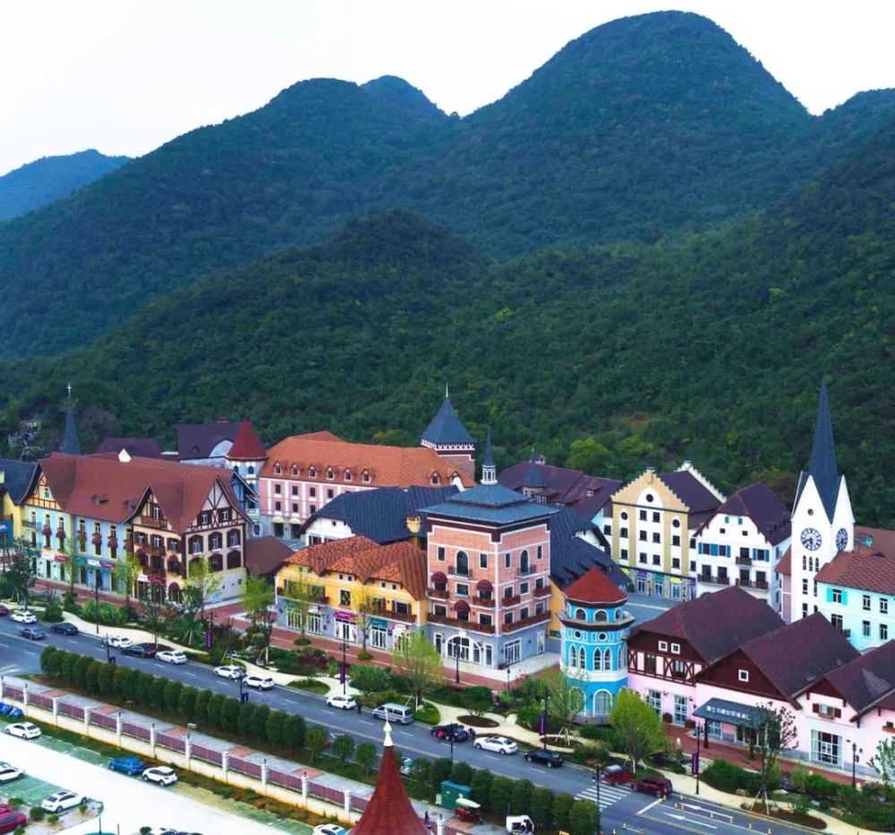 贵阳度假胜地—云漫湖国际旅游休闲度假区房车露营酒店
