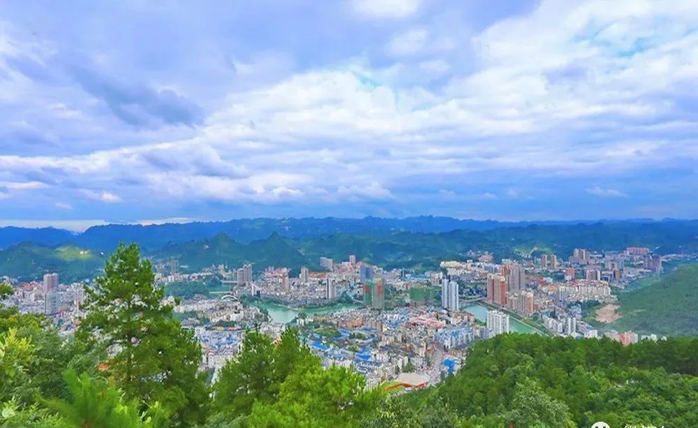 贵州铜仁石阡gdp排名_铜仁8县2区2018年GDP排名出炉 看看松桃排第几(2)