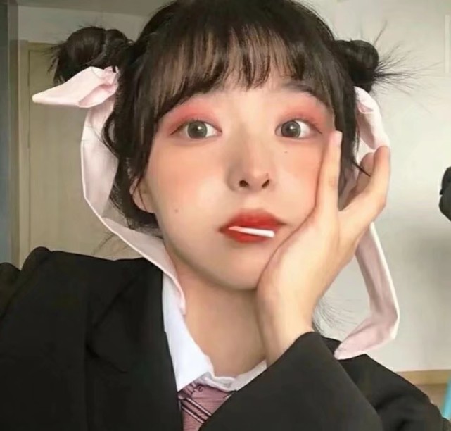 0609女生头像我愿这一生只为一束追光而活676767