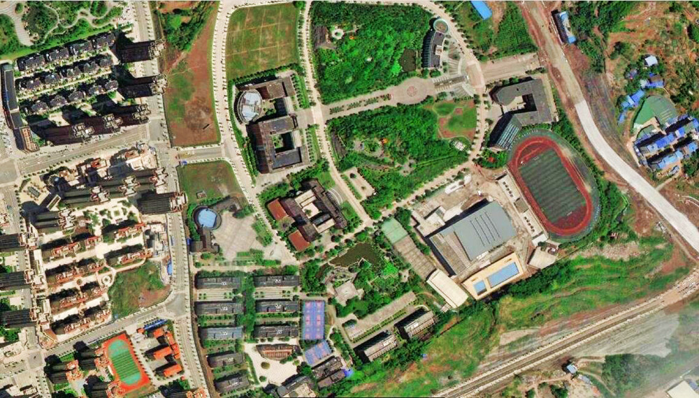 (莲湖校区) 四川文理学院有两个校区,即莲湖和南坝,两个校区都在市区