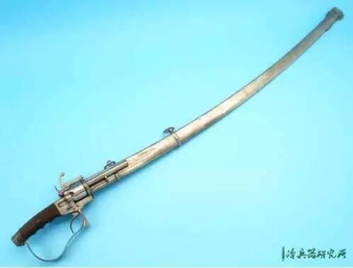 刺刀的前奏:火枪斧,冷热兵器混战时代的火器近战武器