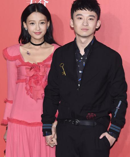 董子健与倪妮走红毯满脸的求生欲,孙怡看完红毯给董子健加鸡腿