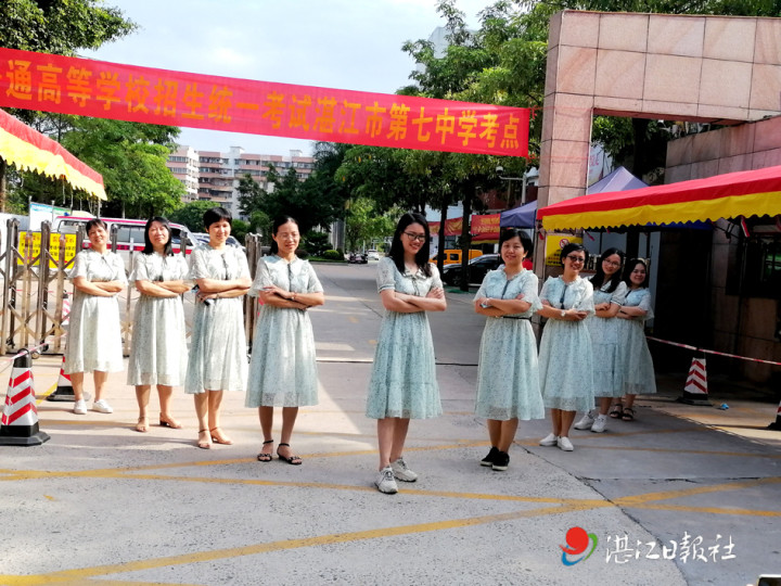 湛江这所学校的老师花式变装,只为