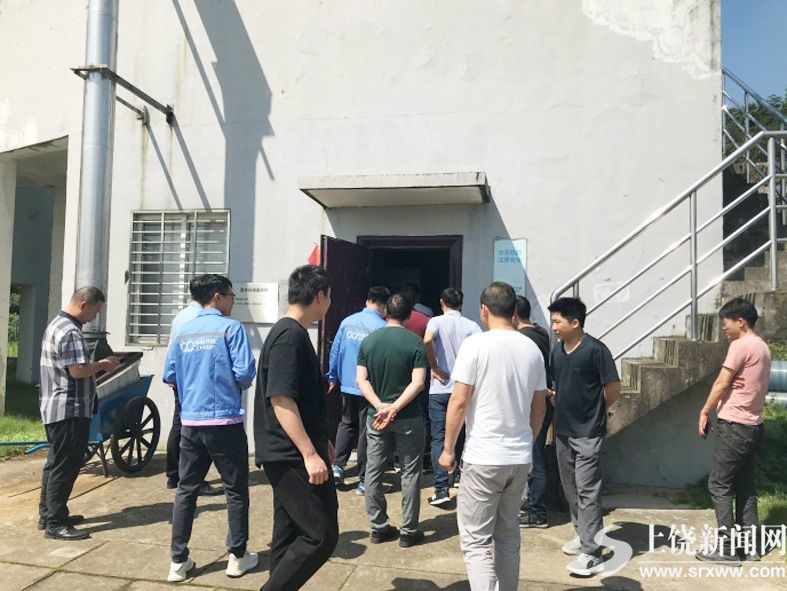 广信区组织企业召开环保现场观摩交流会