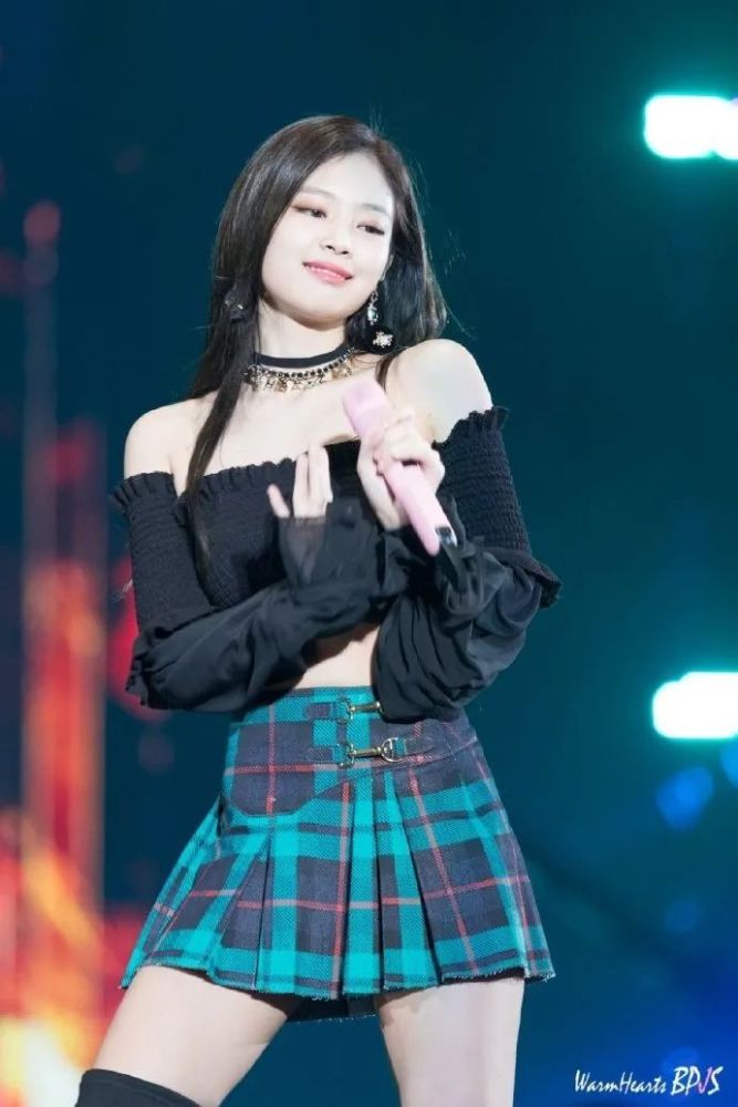 校花小妮金智妮jennie