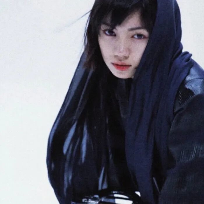 "高冷厌世优质女头"