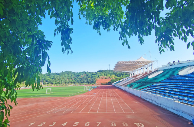 四川遂宁唯一的大学,以"四川"冠名,是一所专科院校