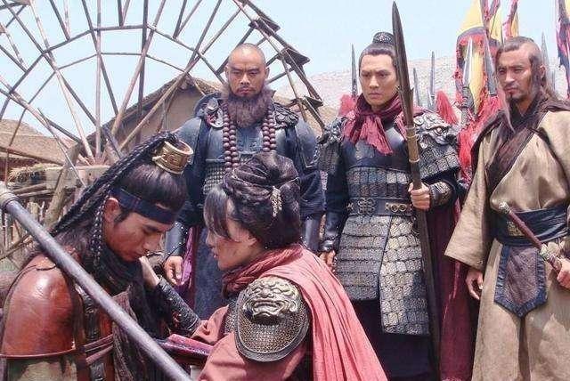 梁山108好汉对抗方腊8虎将竟然阵亡59人这17个字道破玄机