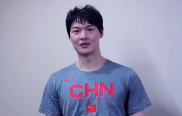 易建联郭艾伦王哲林离开国家队耐克赞助球员缺席男篮还能行么