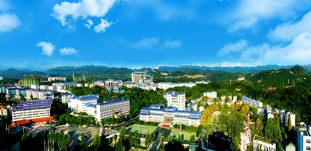 卫星航拍湖北恩施3所大学:两所本科,一所专科,彼此相邻