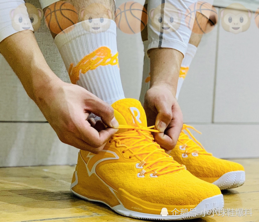 冷门篮球鞋之隆多5代战靴,姜黄的配色,现在看起来依旧
