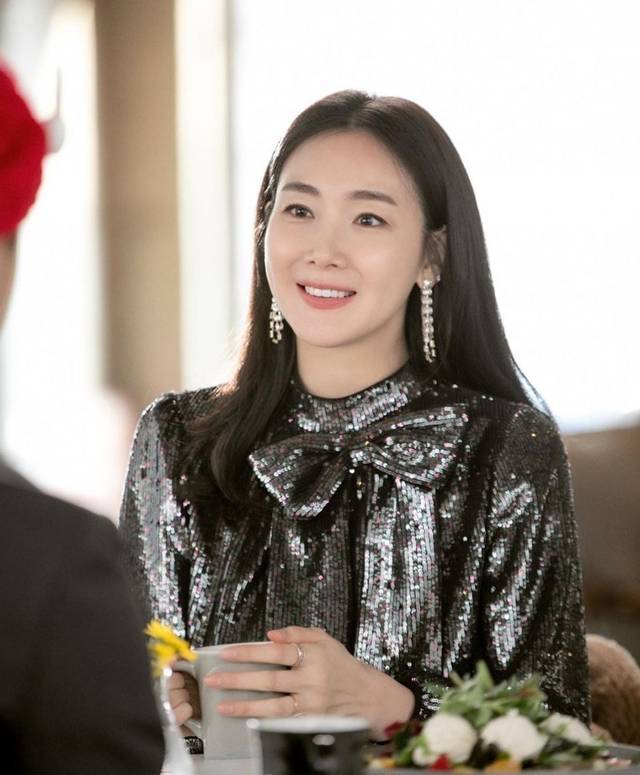 韩女星崔智友老公疑出轨?曾被曝当过牛郎,现开老婆车去开房