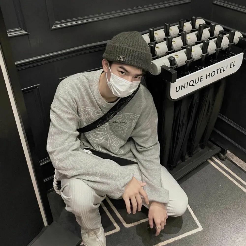 欧美小众男生头像