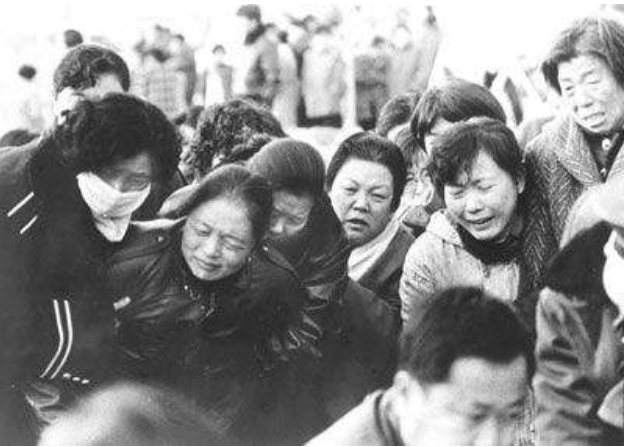 记1994年克拉玛依友谊馆大火:325人丧生,市领导被判四