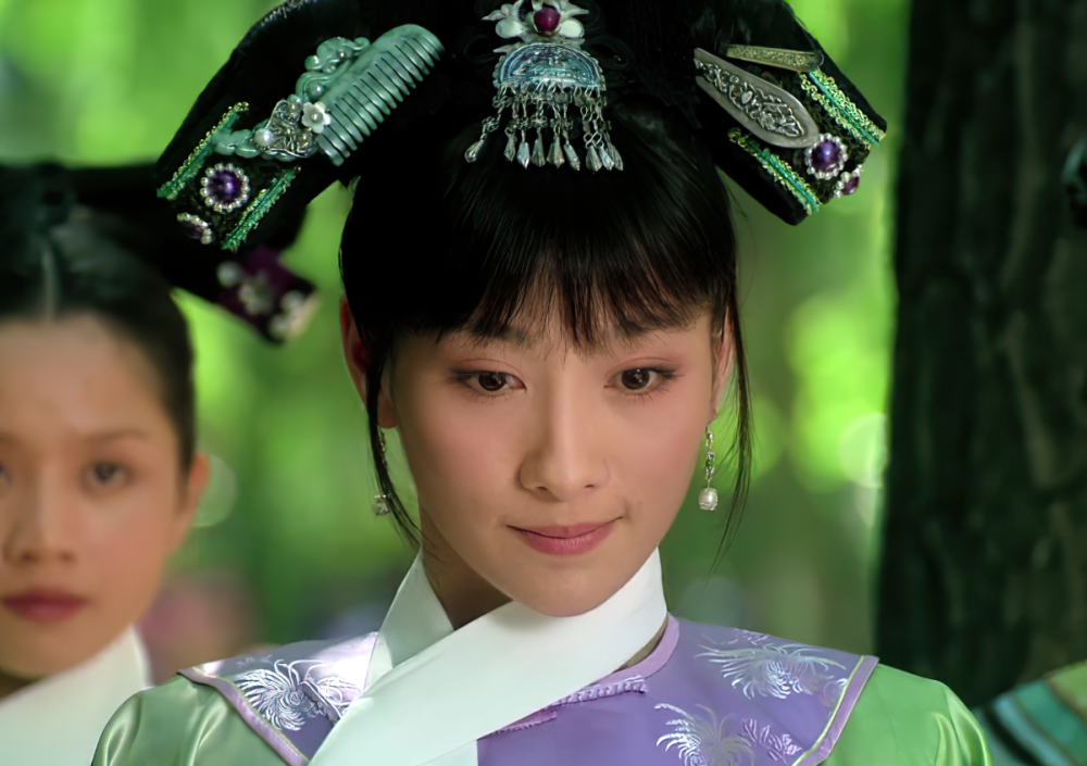 甄嬛传:甄嬛帮安陵容获宠并非真心?看她手上戴了什么