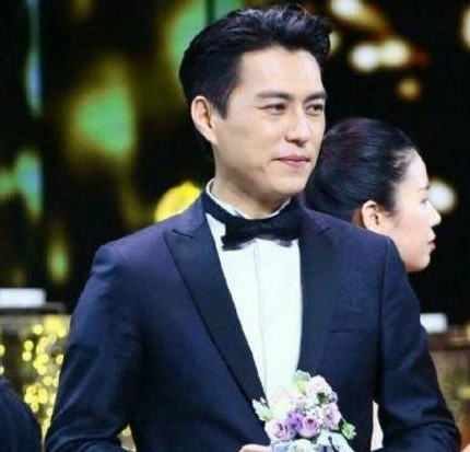 52岁江珊37岁现任丈夫曝光比前任靳东还要帅还是我们熟悉的男演员